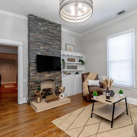 New 1 Mile To Downtown Hot Tub Free Park * Nashville