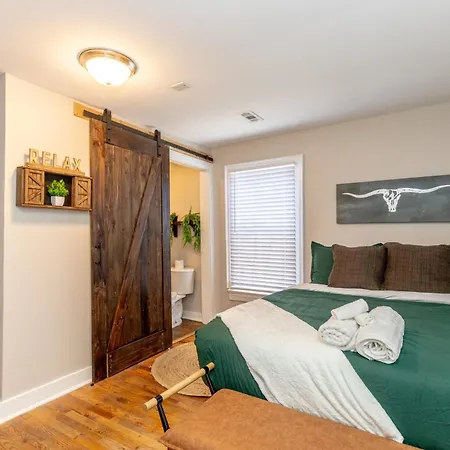 New 1 Mile To Downtown Hot Tub Free Park Nashville