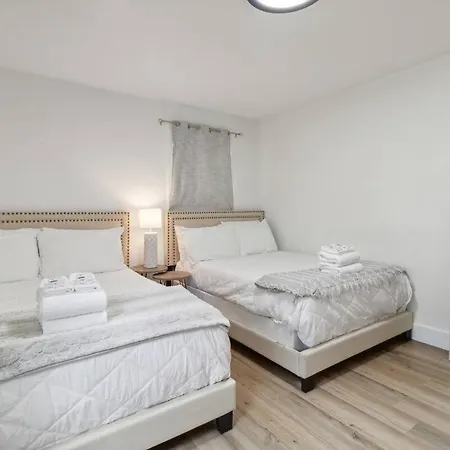 Chic Retreat Near Airport & Downtown Nashville