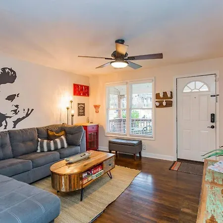 The Johnny And June House Prime Location Nashville
