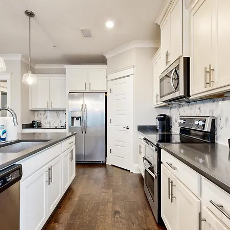 Belle 201 At Vanderbilt / West End * Nashville
