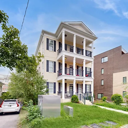 Belle 201 At Vanderbilt / West End Nashville
