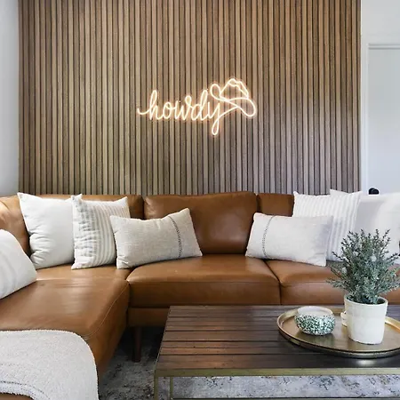 Songbird - Cozy & Centrally Located *