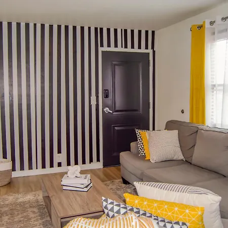 Cozy Condo, Minutes From Broadwy, Sleeps 5 Apartment Nashville