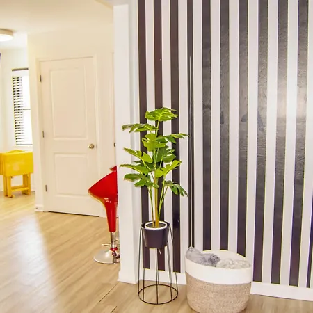 Apartment Cozy Condo, Minutes From Broadwy, Sleeps 5 Nashville