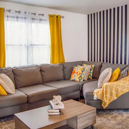 Cozy Condo, Minutes From Broadwy, Sleeps 5 Nashville