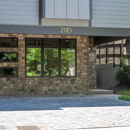Sojourners Haven - 2 Mi To Downtown & Broadway Holiday home *