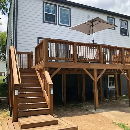 Holiday home East Retreat, Outdoor Oasis, Sleeps 12, Four Bedrooms