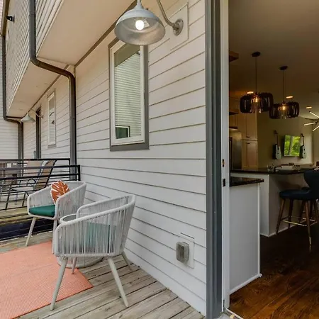 Walkable Hotspot Bars Nearby Broadway Close Holiday home Nashville
