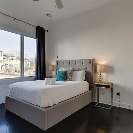 Holiday home Epic Location- Steps From 12th S, Sleep12 Nashville