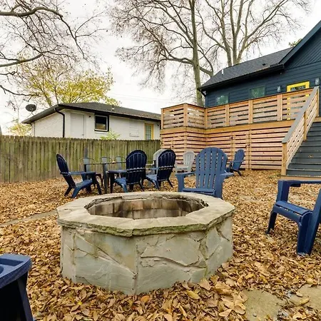 Spacious 5 Min To Broadway, Sleeps 12! Holiday home Nashville