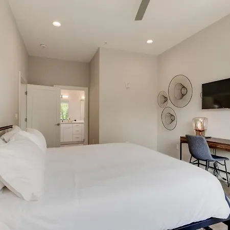 Spacious 2bd-close To Everything Apartment *