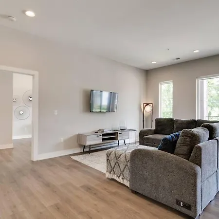 Spacious 2bd-close To Everything Apartment *
