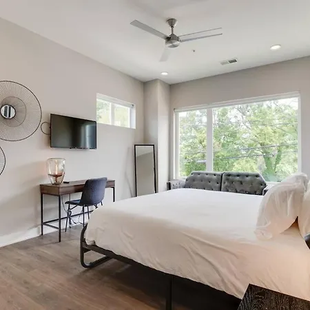 Spacious 2bd-close To Everything