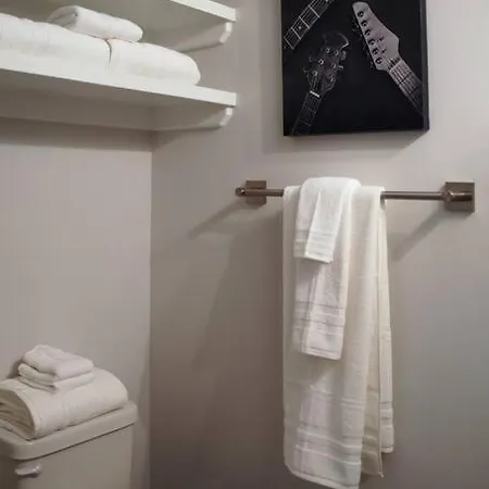 Encore Escape Near Opry With Rooftop Sleep 8 *