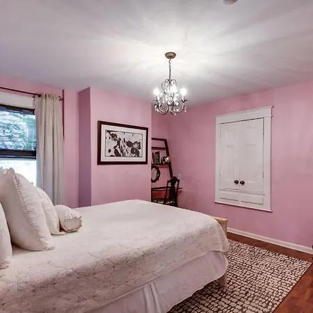 Holiday home Historic Pet-friendly Near Broadway W Fire Pit Nashville