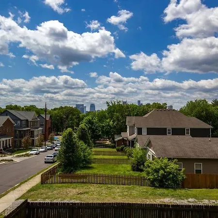 Historic Pet-friendly Near Broadway W Fire Pit Holiday home *