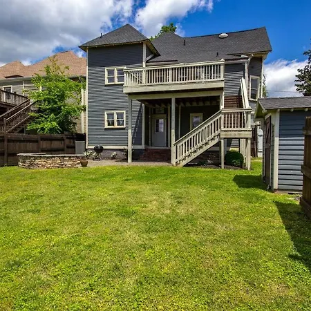 Historic Pet-friendly Near Broadway W Fire Pit Holiday home