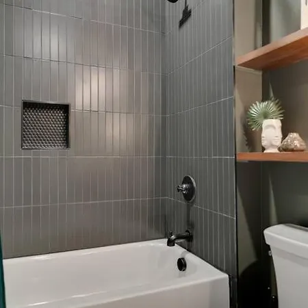 Luxury Balcony Retreat • Near Broadway * Nashville