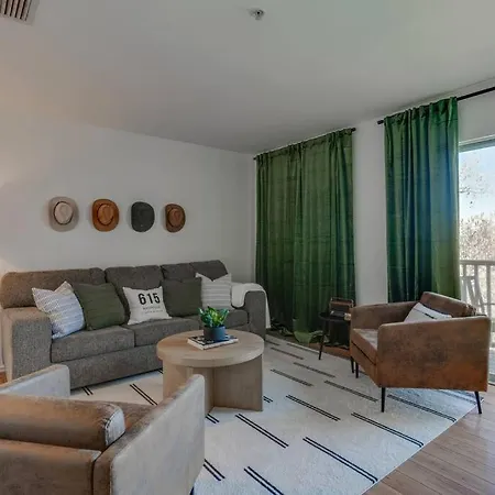 Apartment Splash & Explore Riverfront Near Broadway *