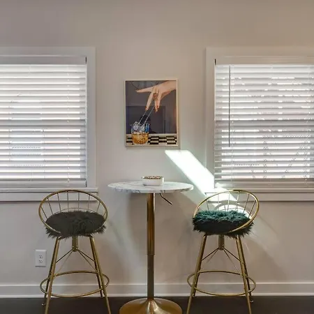 East Nash-vegas! Brand New Apartment! Apartment
