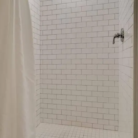 Apartment Urban Oasis Spacious King Bed Free Parking Nashville