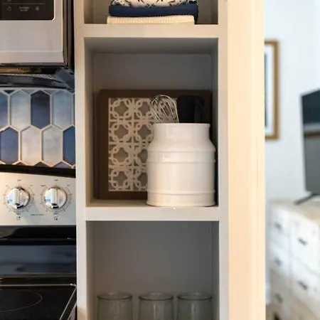 Apartment Bohemian Retreat Sleeps 6, Two Miles From Broadway! Nashville