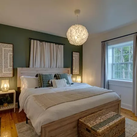 Apartment Sleep 8 In Our Cozy Colonial 2miles From Broadway