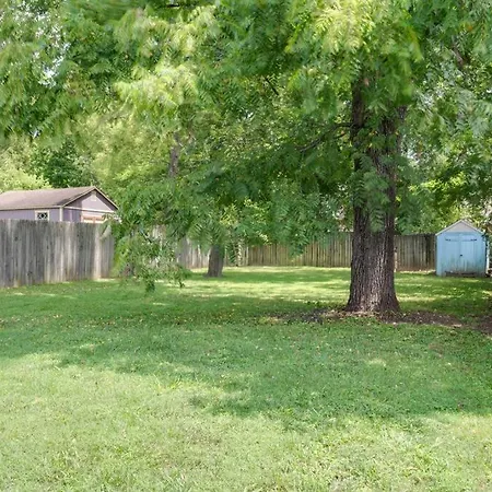 Walkable East Nash 3br With Big Yard Near Local Eats Holiday home Nashville