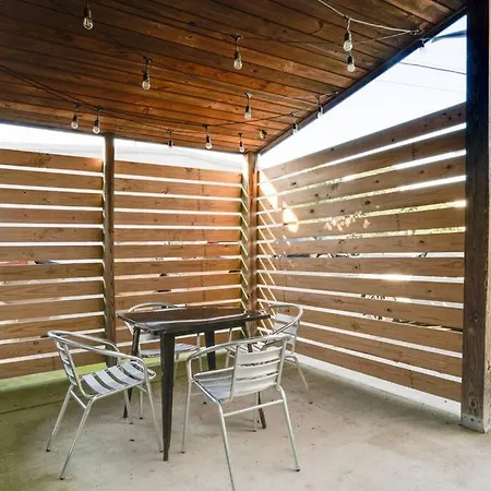 4bd Haven In The Nations, Walk To Bars And Restaurants! Minutes To Broadway! Holiday home Nashville