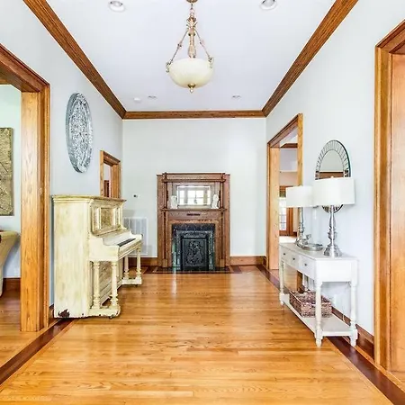 Holiday home Prime Location In 12south, Walkable To Shopping & Dining *