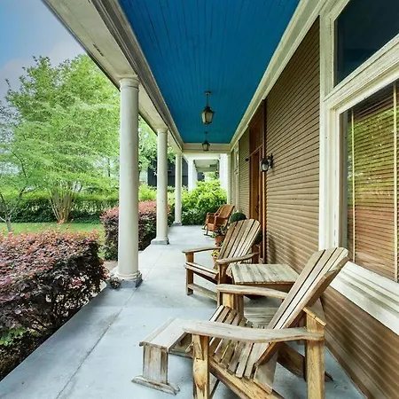 Prime Location In 12south, Walkable To Shopping & Dining Nashville