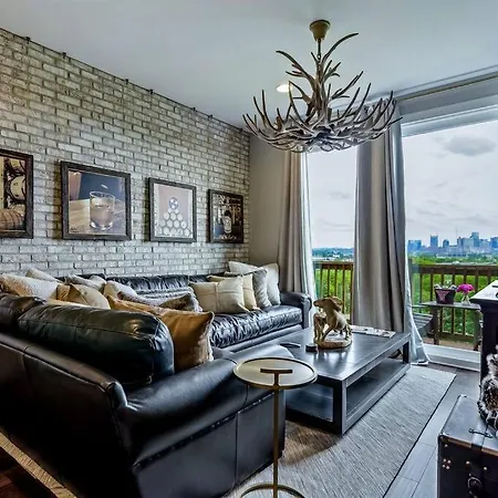 Holiday home Skyline Views, 5min To Broadway Nashville