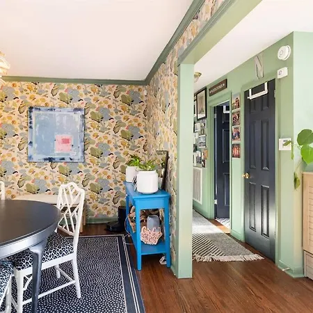 Hot Tub, Ev, Minutes To Opry, Airport & Broadway Holiday home