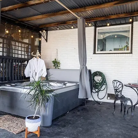 Hot Tub, Ev, Minutes To Opry, Airport & Broadway *