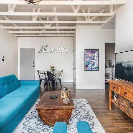 Historic Loft 2mi To Broadway On-site Speakeasy Apartment *