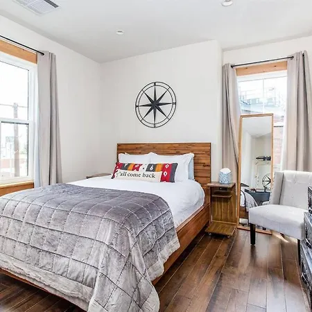 Historic Loft 2mi To Broadway On-site Speakeasy Apartment *
