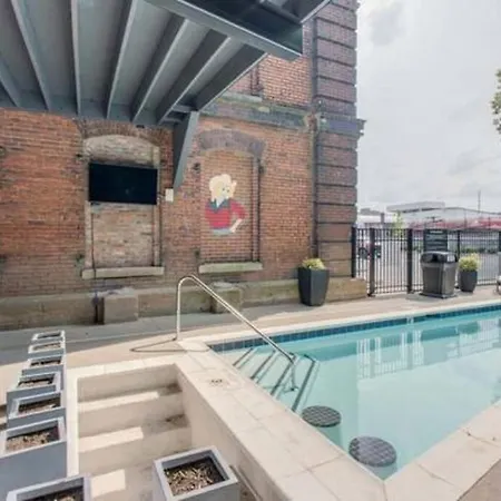 Historic Loft 2mi To Broadway On-site Speakeasy Apartment