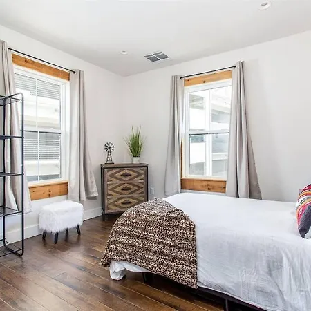 Apartment Historic Loft 2mi To Broadway On-site Speakeasy *