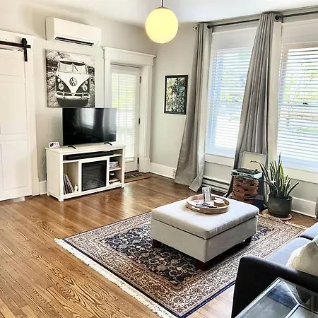 Belmont 2mi Broadway Apartment *