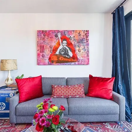2 Side By Side Units, The Honky Tonk Party Pads, Parking Gym Pool Apartment *
