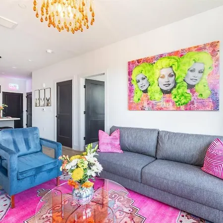 2 Side By Side Units, The Honky Tonk Party Pads, Parking Gym Pool Apartment