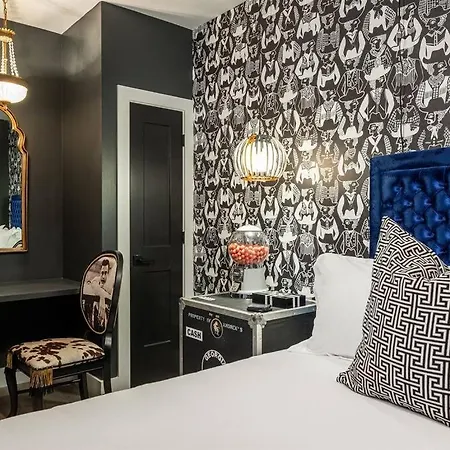 2 Side By Side Units, The Honky Tonk Party Pads, Parking Gym Pool Apartment