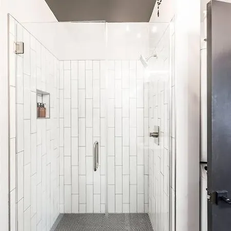 Downtown Midtown Vanderbilt, Honky Tonk Party Pad 1, Parking Gym Pool Nashville