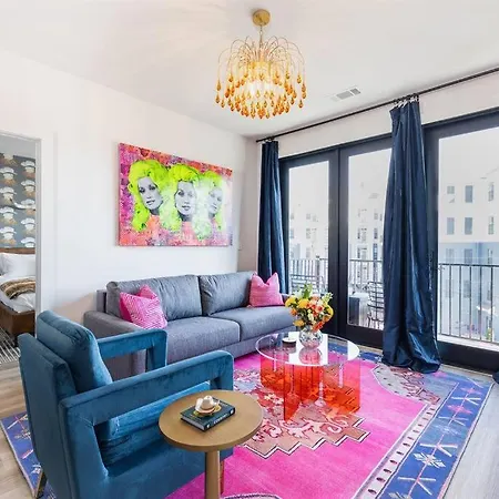 Apartment Downtown Midtown Vanderbilt, Honky Tonk Party Pad 2, Parking Gym Pool
