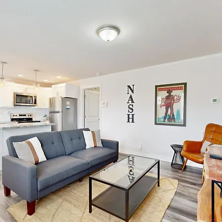 Capitol Hill Retreat A, B, C Apartment
