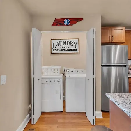 Holiday home Prime East Nash Location - 5 Mins To Broadway Nashville