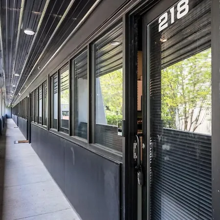 New W 2 Queen Beds 7 Mins To Broadway Apartment