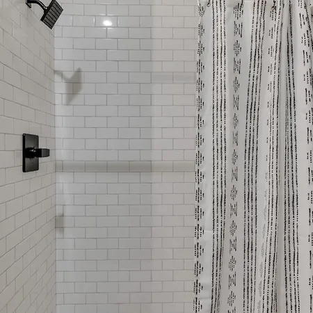 Apartment New W 2 Queen Beds 7 Mins To Broadway