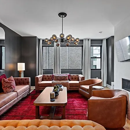 Unwind In Opulence 4br 4ba Near Broadway